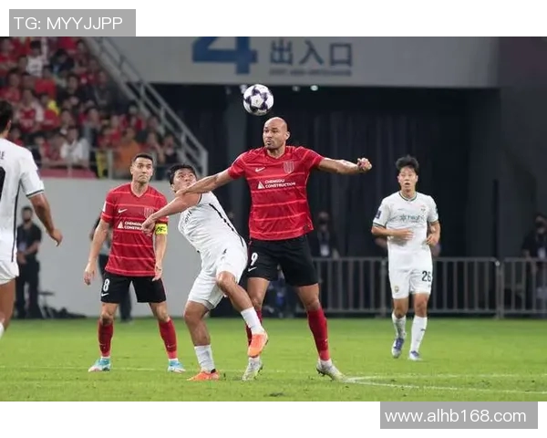 东亚足球十大球星排行揭秘:谁是当今最具影响力的顶级球员