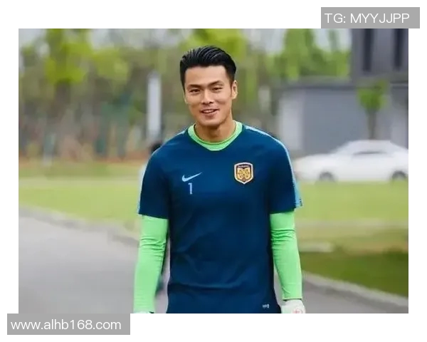 足球女博主因涉嫌违法行为被抓视频曝光 引发网友广泛讨论